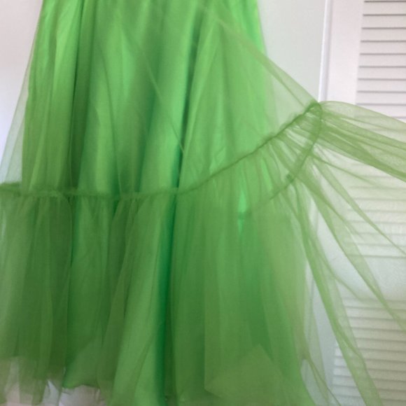 NEON GREEN SKIRT - Picture 4 of 6
